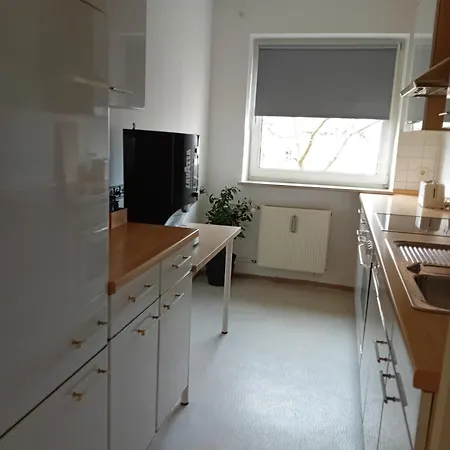 3 Zimmer-kueche- Balkon-parkplatz * Fürth