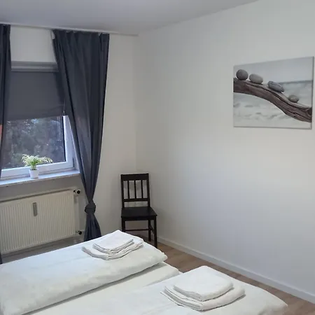 アパート 3 Zimmer-kueche- Balkon-parkplatz *