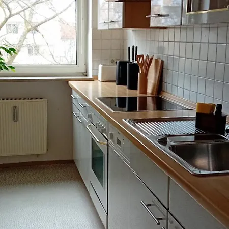 3 Zimmer-kueche- Balkon-parkplatz 아파트 Fürth
