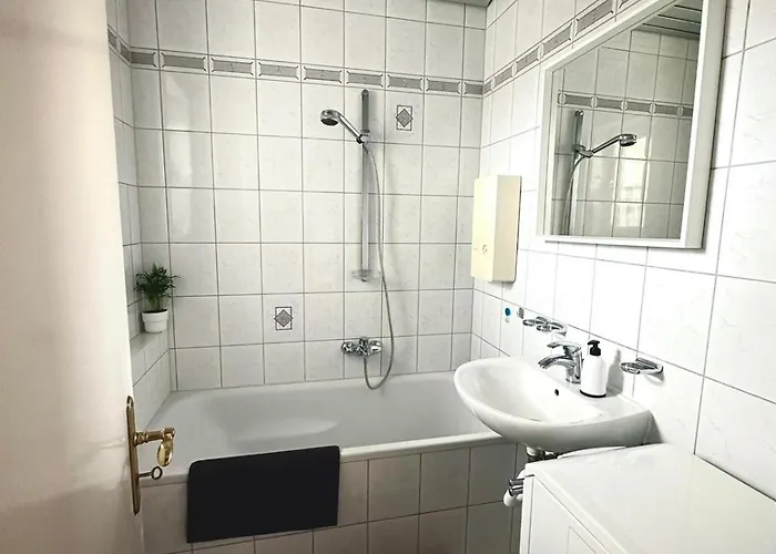 3 Zimmer-kueche- Balkon-parkplatz Fürth
