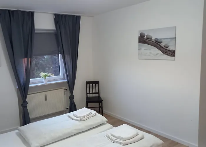 Lejlighed 3 Zimmer-kueche- Balkon-parkplatz *